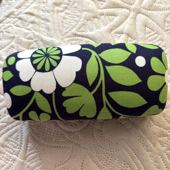 Vera Bradley Fabric Floral Hinged Sunglass/Eyeglass Case Holder - Picture 1 of 3